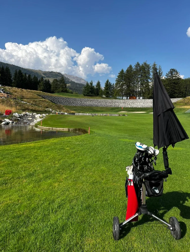 Golfing with a View? Crans-Montana always delivers ⛳️🏌🏻⛰️☀️