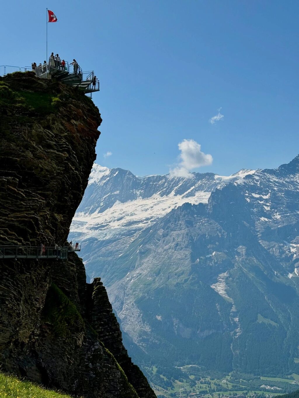 A dreamy day in the Swiss Mountains 🌞⛰️ #swissdreamescapes